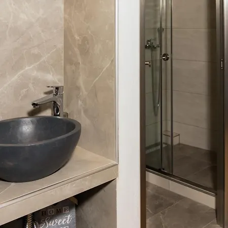 Metsovo 3* ラガナス